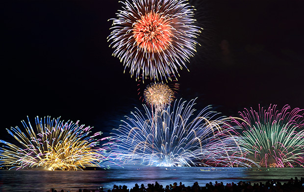 鎌倉花火大会（海上花火）