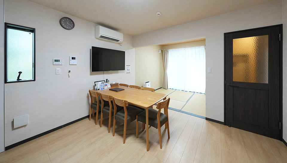 F_building living room