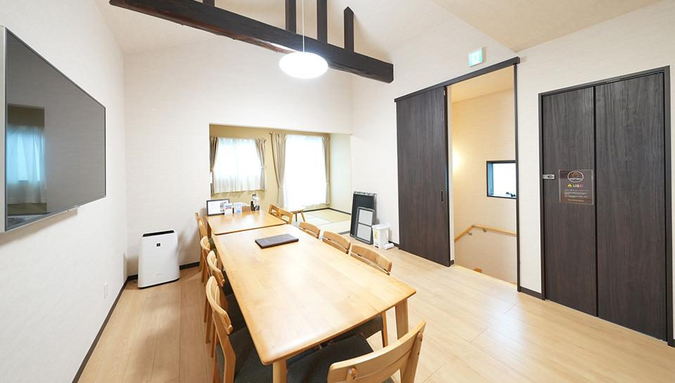 G_building living room